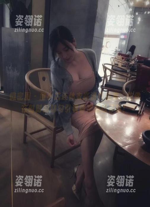 童小芯 微密圈 - 童小芯连体衣高清作品集,仿佛在时时刻刻勾引着你把视线停留!