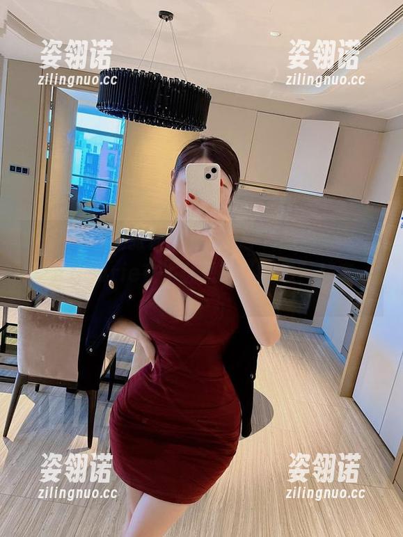 脸红Dearie 微密圈 - 这张作品,0001%的清晰度,脸红Dearie在浴缸里的“沉思”状态……
