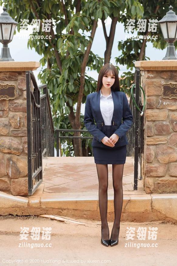 花漾show-小不点 花漾show - 小不点的全套写真:到底是JK装还是开学季的DressCode?