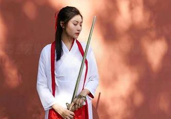蜜桃社 – 吊带系列绝对是小魔女lily的杀手锏，作品集大失时装周的风采！
