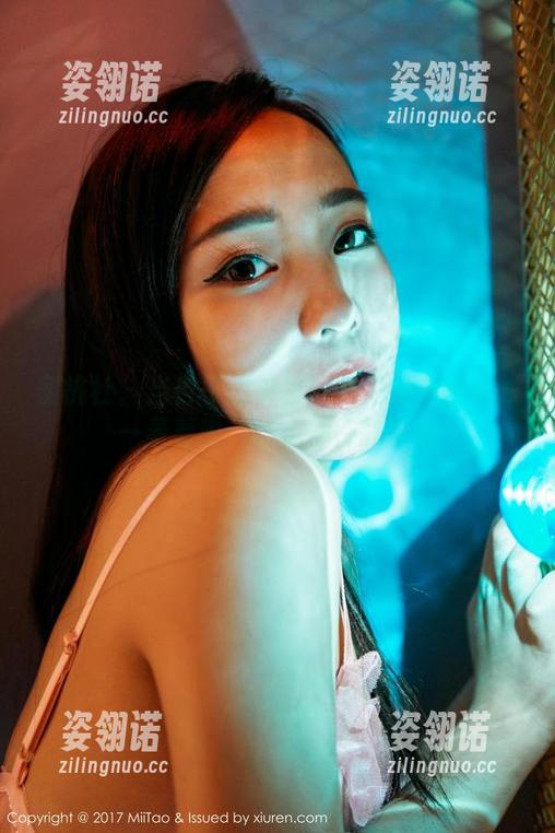 蜜桃社-杏子 蜜桃社 - 当杏子的裤里丝遇见免费图册——羞羞啦,让人期待的味道