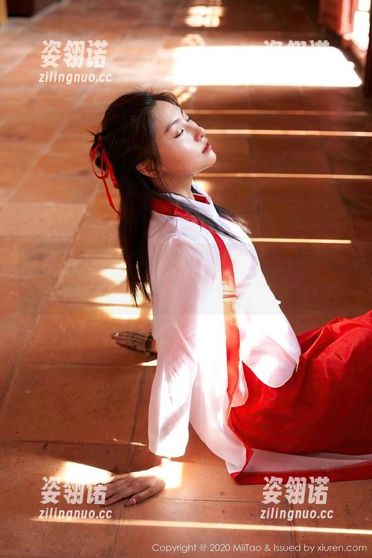 蜜桃社-真希 蜜桃社 - 在线看真希,原图当然是天使,不然我眼花了?