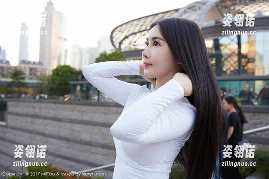 蜜桃社-陌子Mandy 蜜桃社 - 看!陌子Mandy的短裤写真合集我忍不住想问:有多舒服!