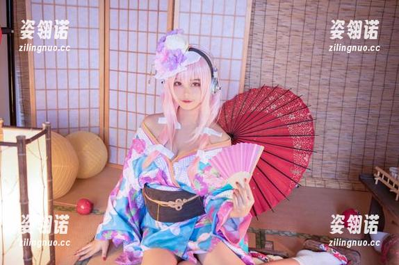 蜜汁猫裘 嗨,蜜汁猫裘附上巫女原图,下载后请小心照顾哦