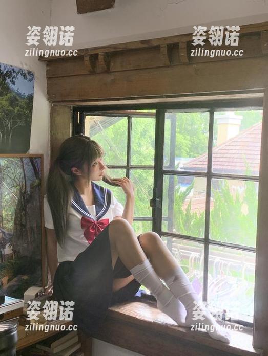蠢沫沫 蠢沫沫白睡衣精选——多少人有片刻想要逃离现实的冲动