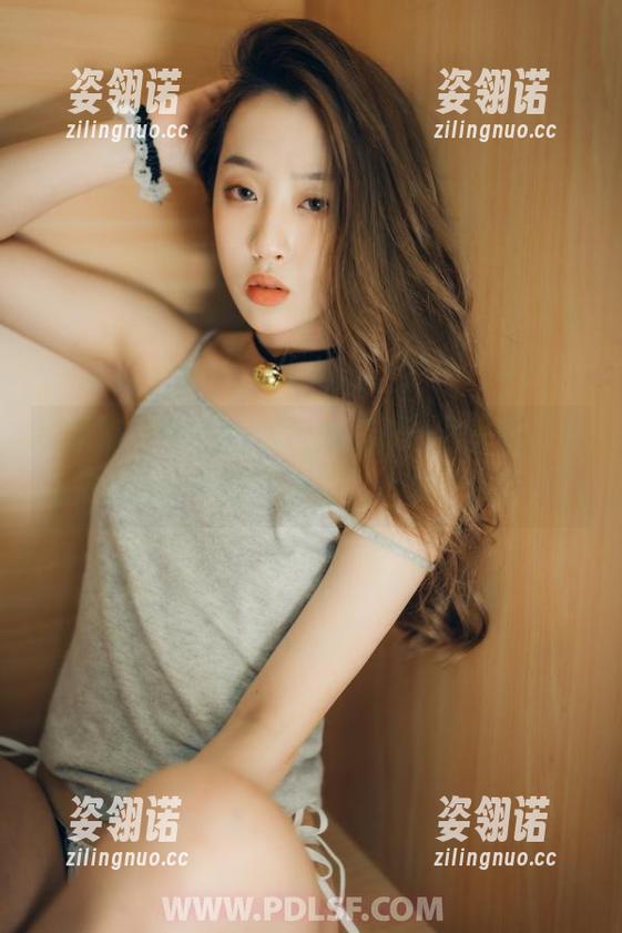 轰趴猫-可乐Vicky 轰趴猫 - 可乐Vicky的“纯白”写真,就像你急急偷吃的冰淇淋——清凉又过分!