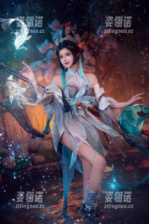 比基尼和露儿大魔王的组合，美得让人放下手里的零食，换上壁纸去攒点油脂。