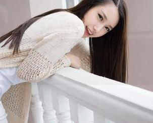 魅妍社 – 纯白不代表无聊,沈佳熹的美图让我趁机搬个小板凳嚼瓜子,等着你们的分享。